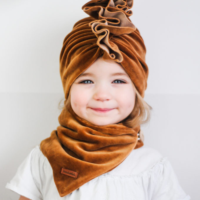 turban welurowy dla dzieczynki karmel brąz