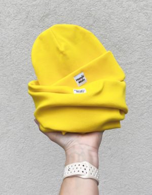 czapka żółta